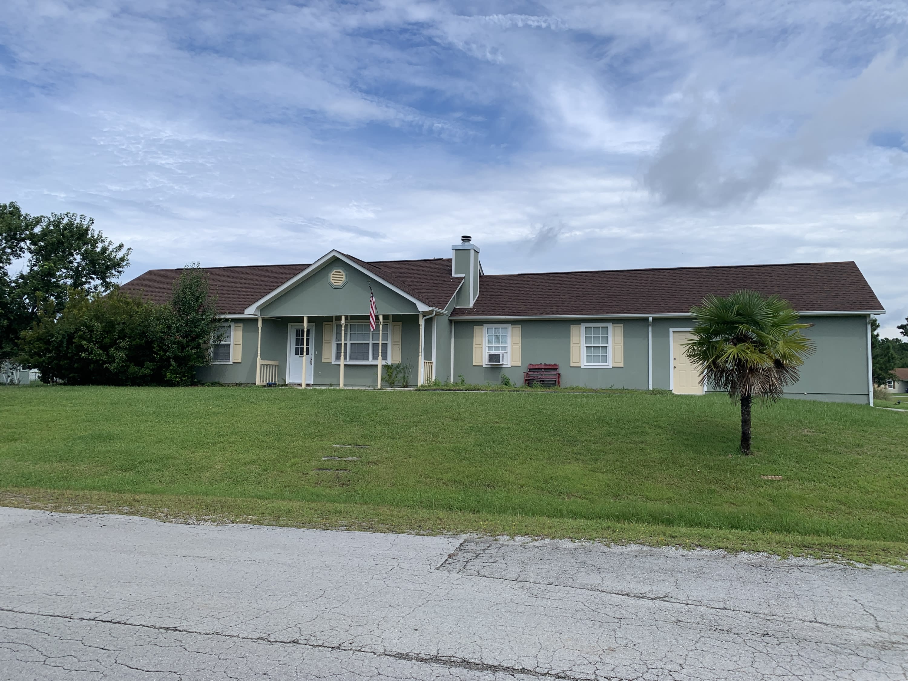 210 Zachary Lane – photo 2