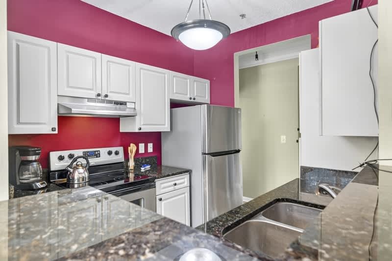 1811 Chatelain Way – photo 3
