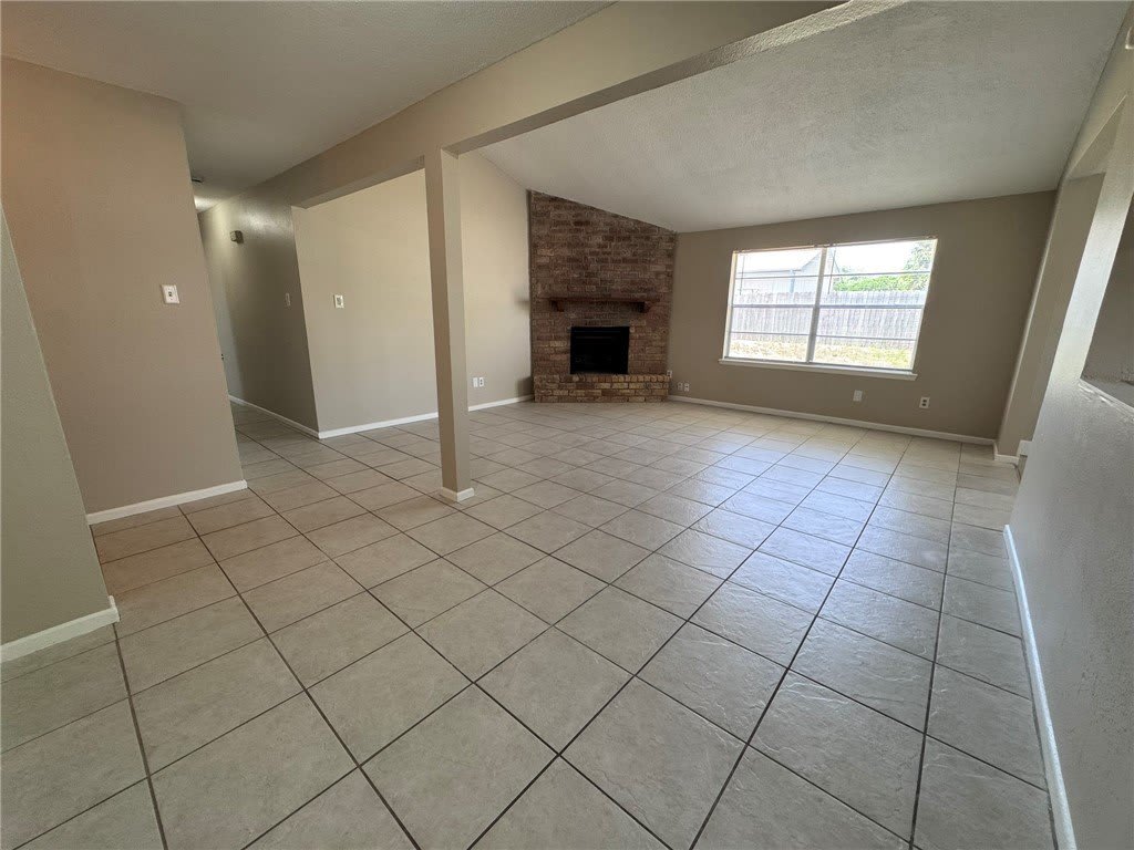 205 Clarice Drive – photo 3