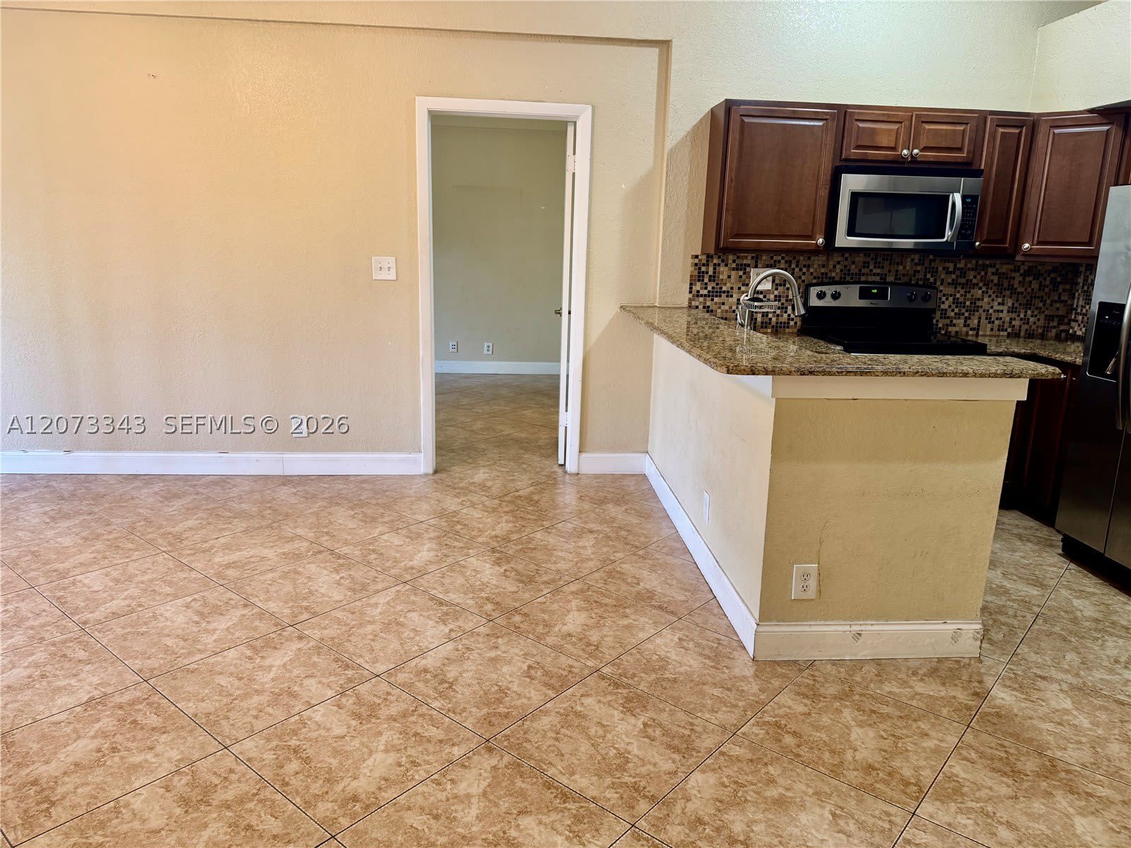 621 Lyons Rd – photo 2