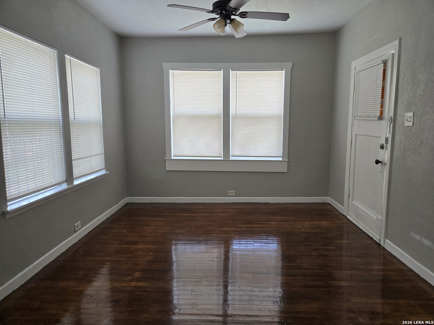 2236 N Interstate 35 – photo 4