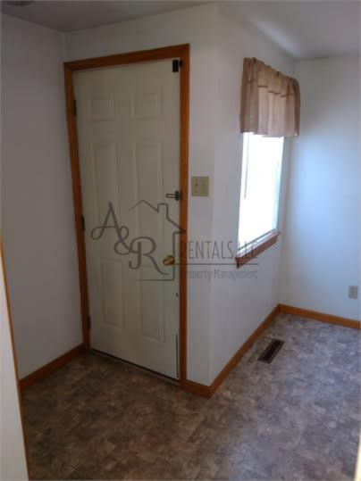 413 Fieldcrest – photo 3