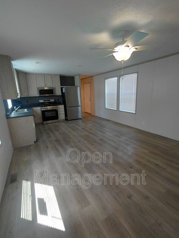 235 Kathy Circle – photo 4