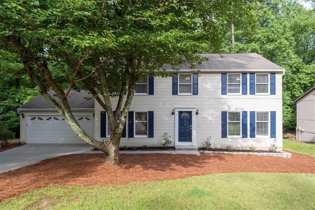 9470 Hillside Drive – photo 1