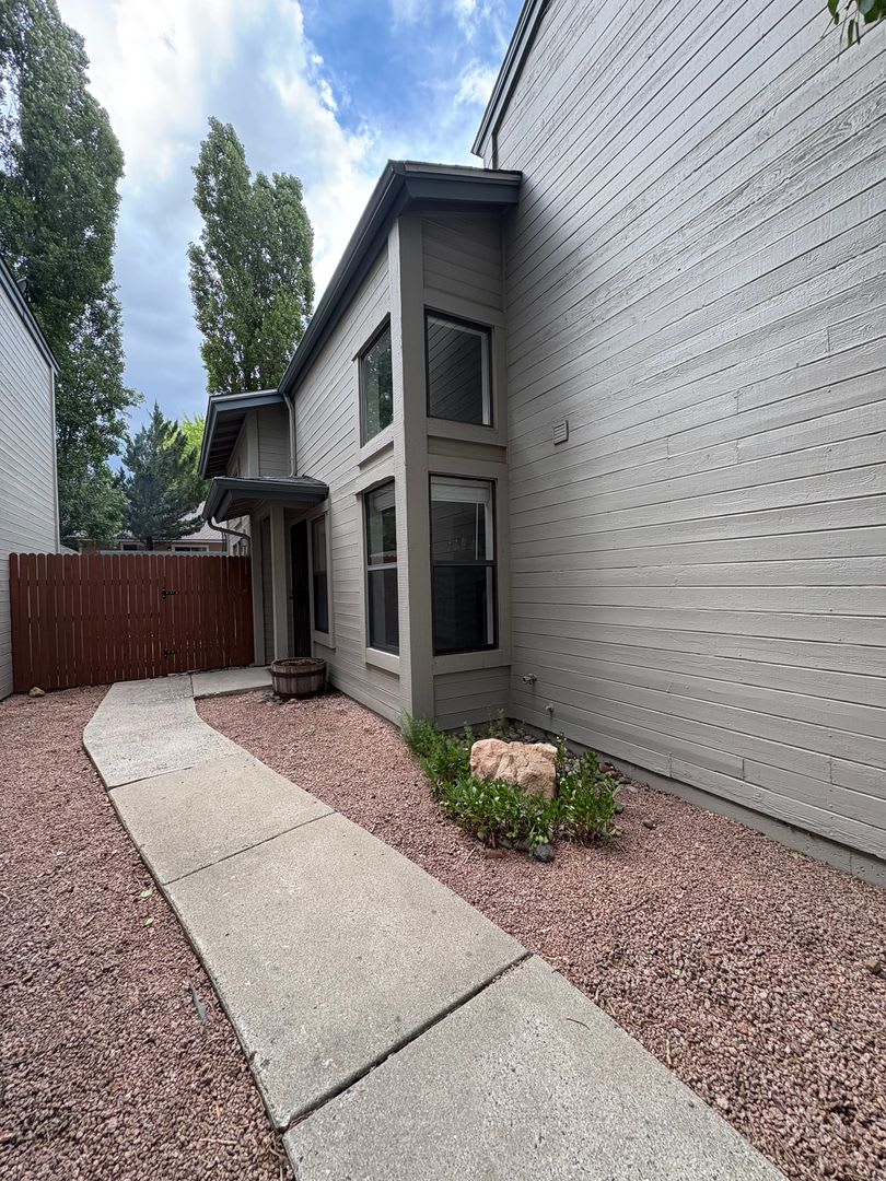 Gorgeous Foxglenn Rental – photo 2