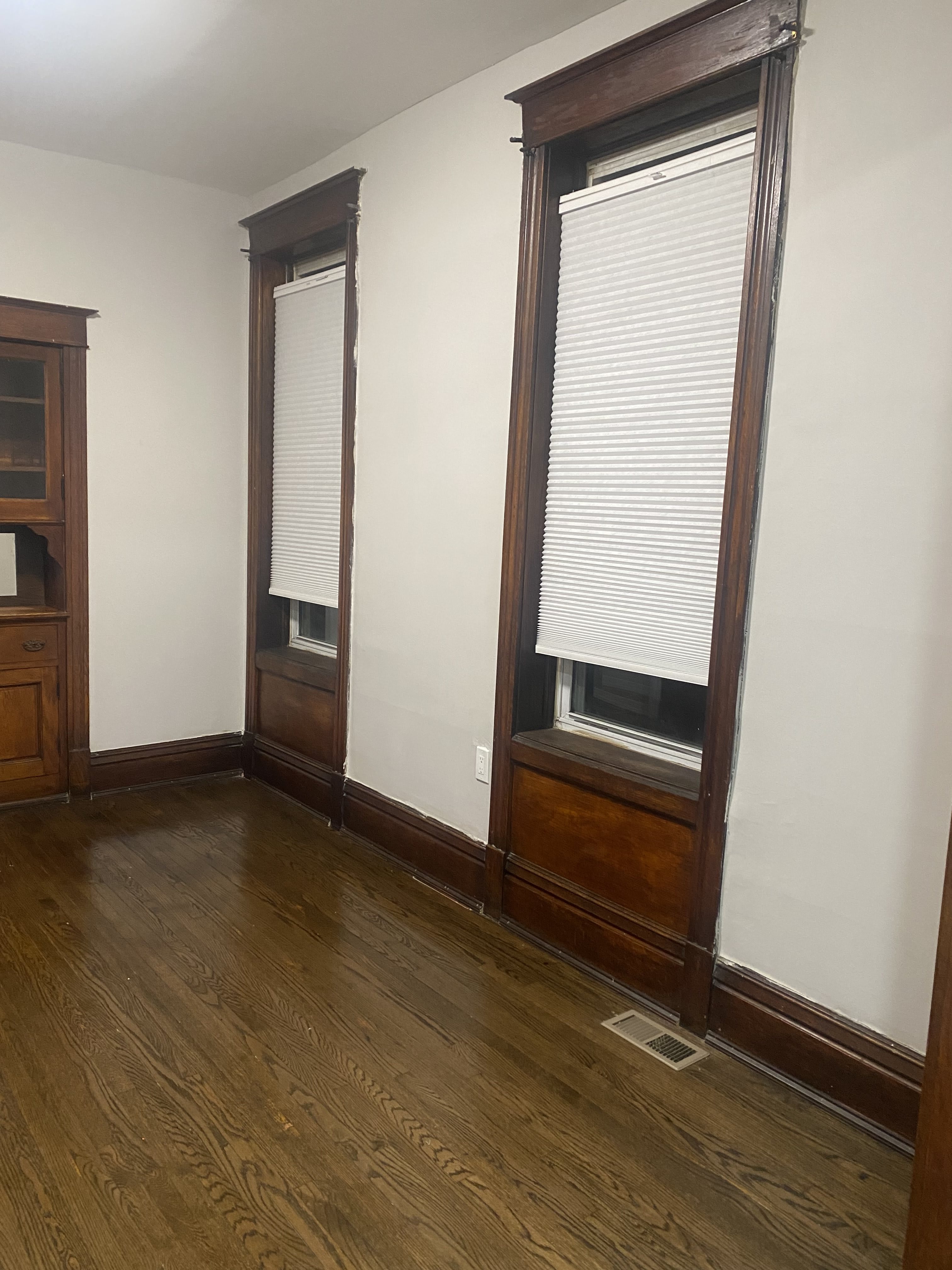 826 W 34Th St – photo 2