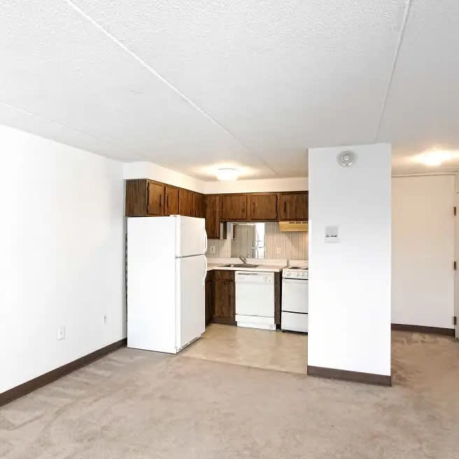 231 Walnut St – photo 3