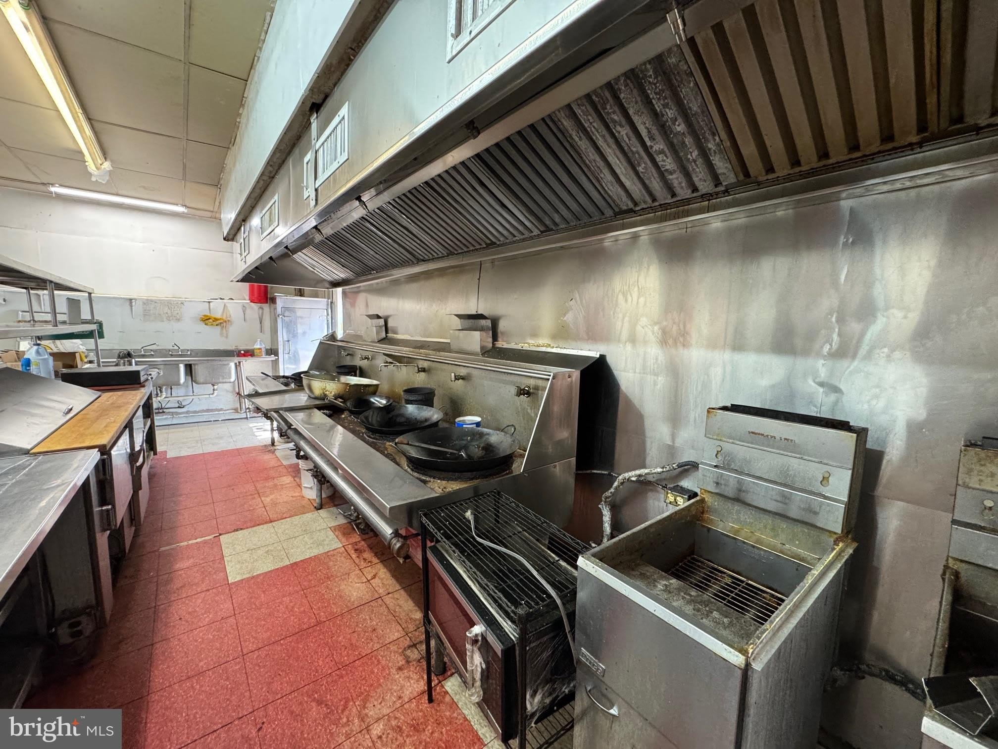 17 S BROADWAY – photo 2