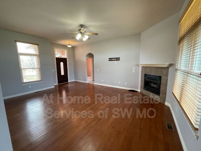 6063 N 19Th – photo 5