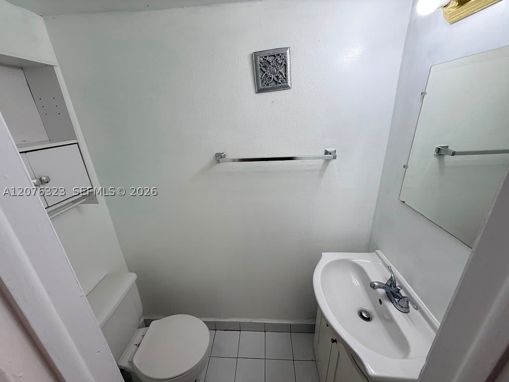 1300 W 47th Pl – photo 4