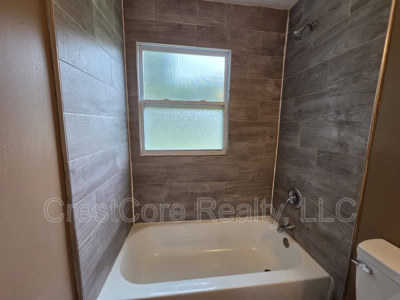 3263 Baskin St – photo 2