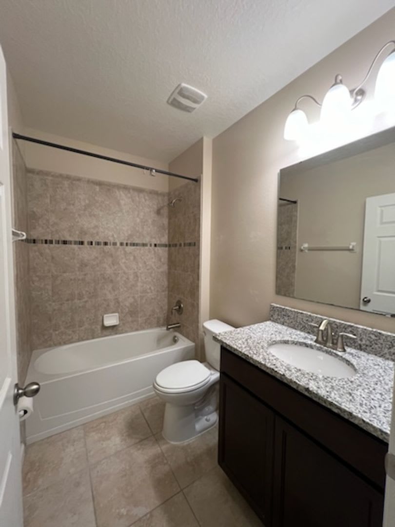 Sawgrass Lakes Home – photo 5