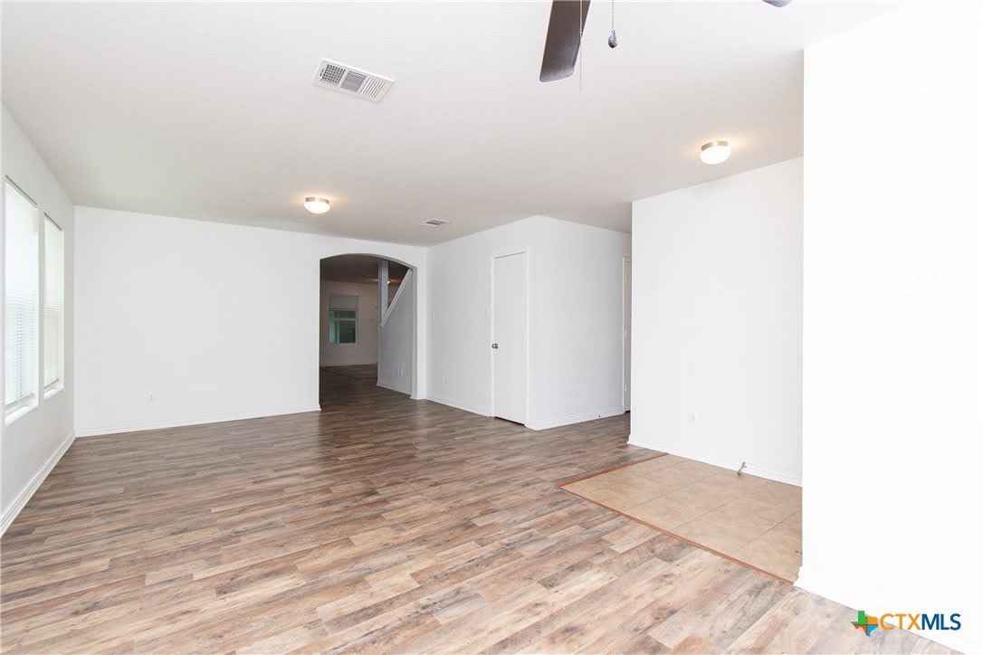 9007 Sandyford Court – photo 2
