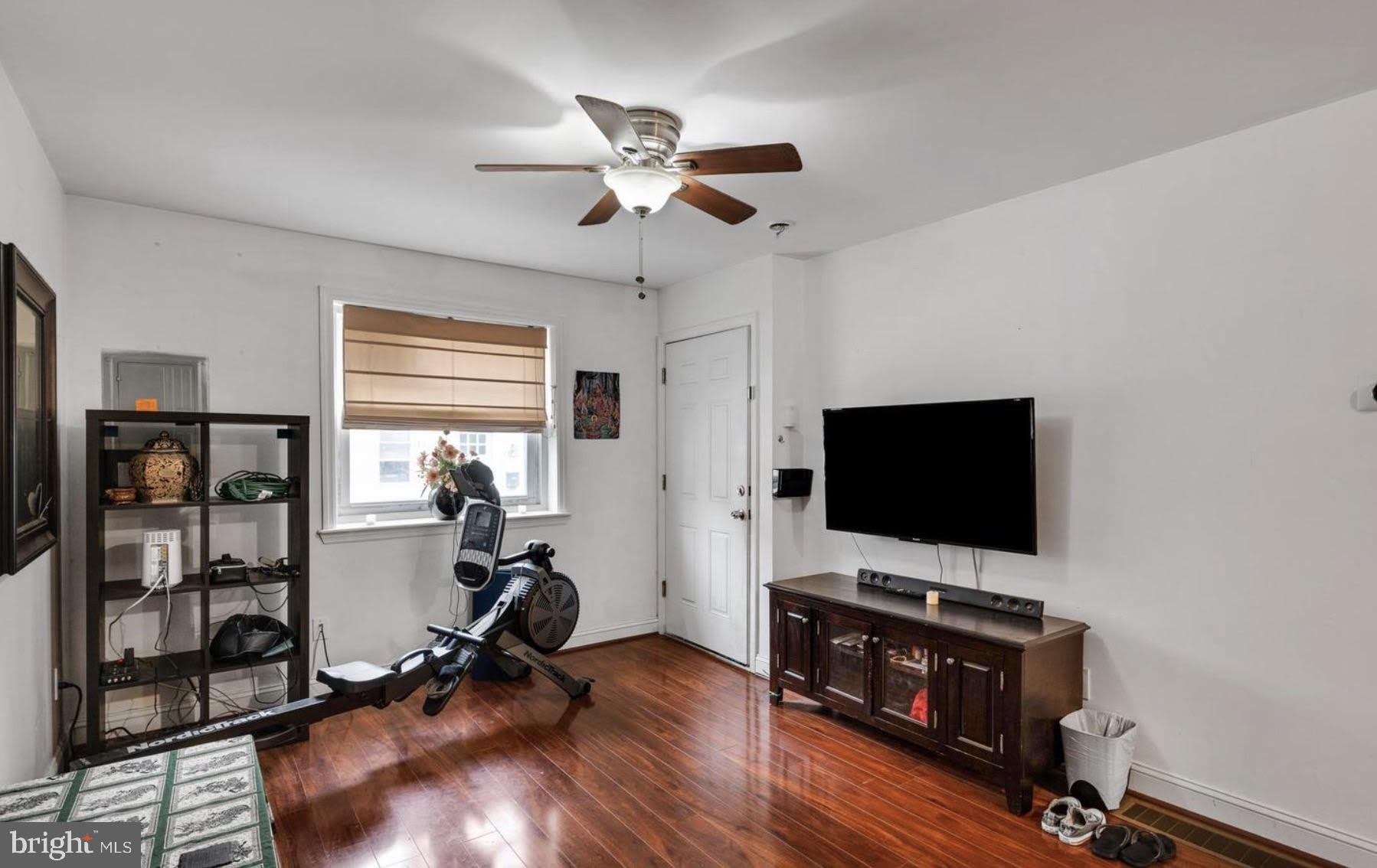 406 PIERCE Street – photo 3