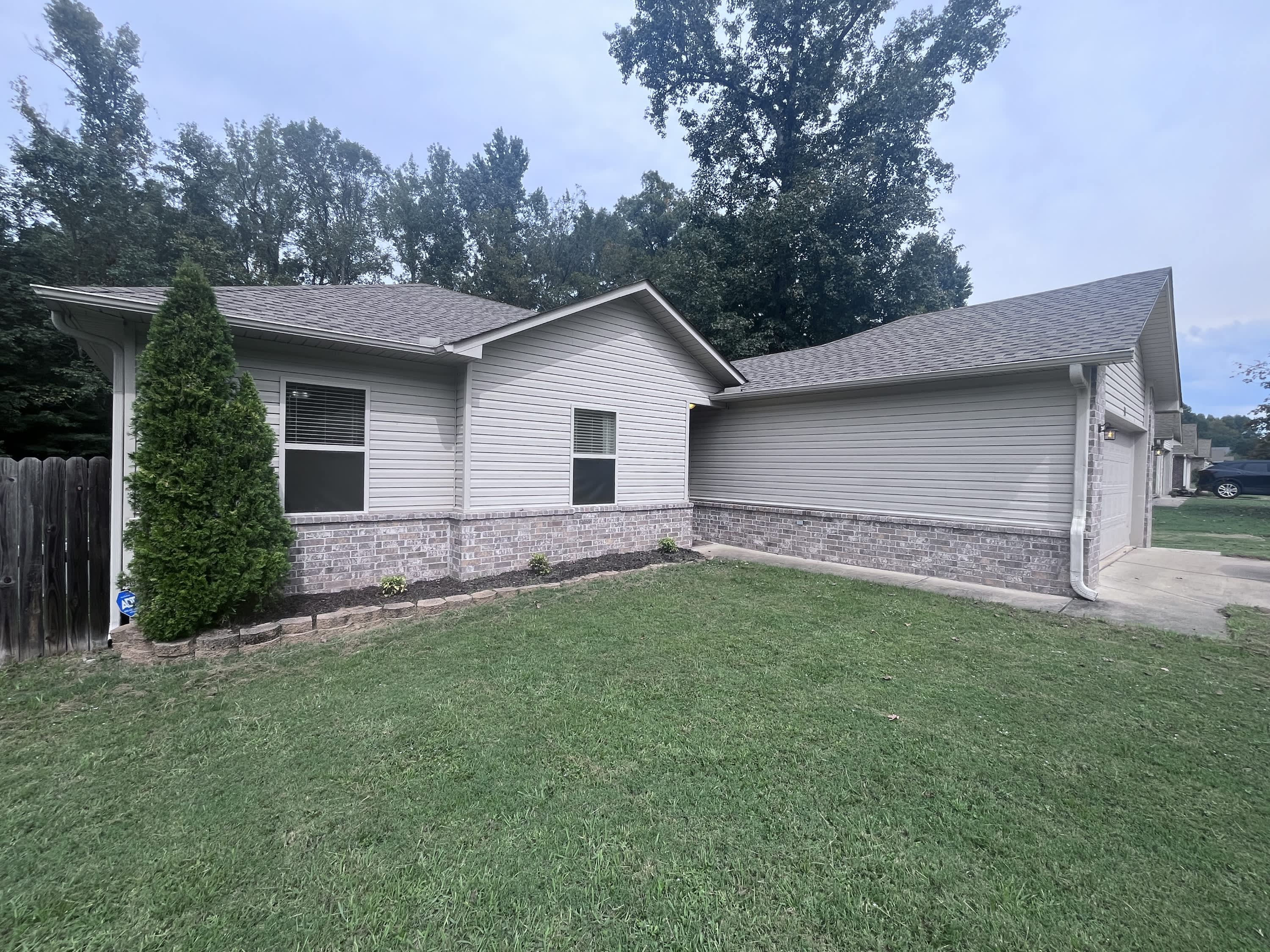 34 Shamsie Drive – photo 4
