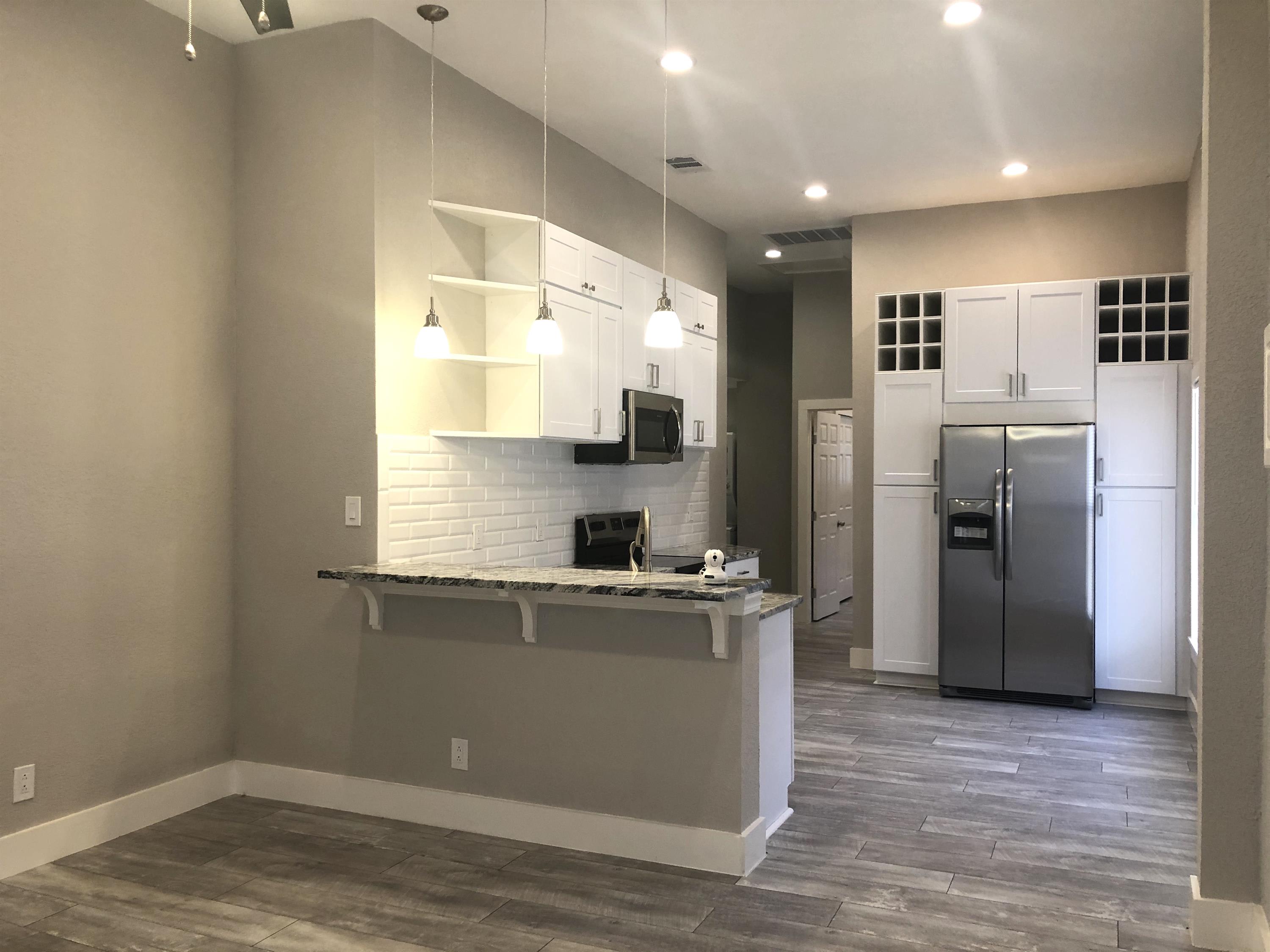 603 Devine Street – photo 4