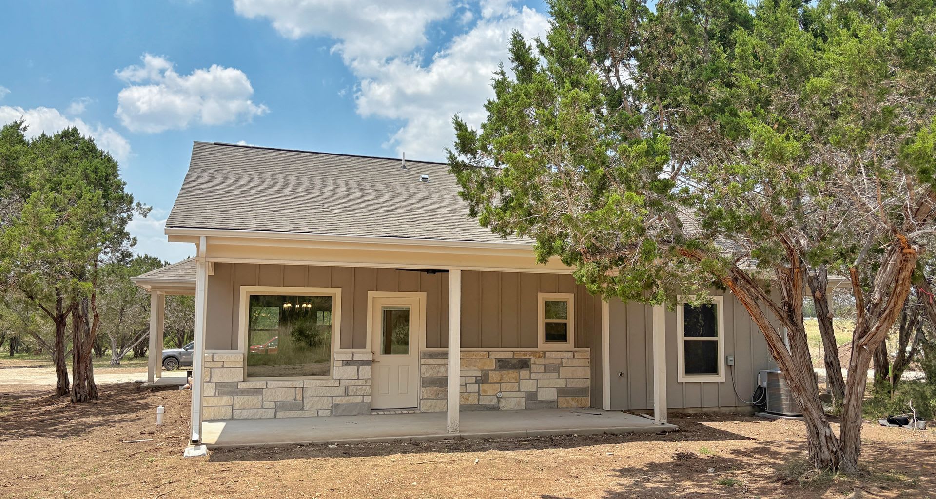 Charming Brand-New 3 Bedroom, 2 Bath Home in a Peaceful Community – photo 2