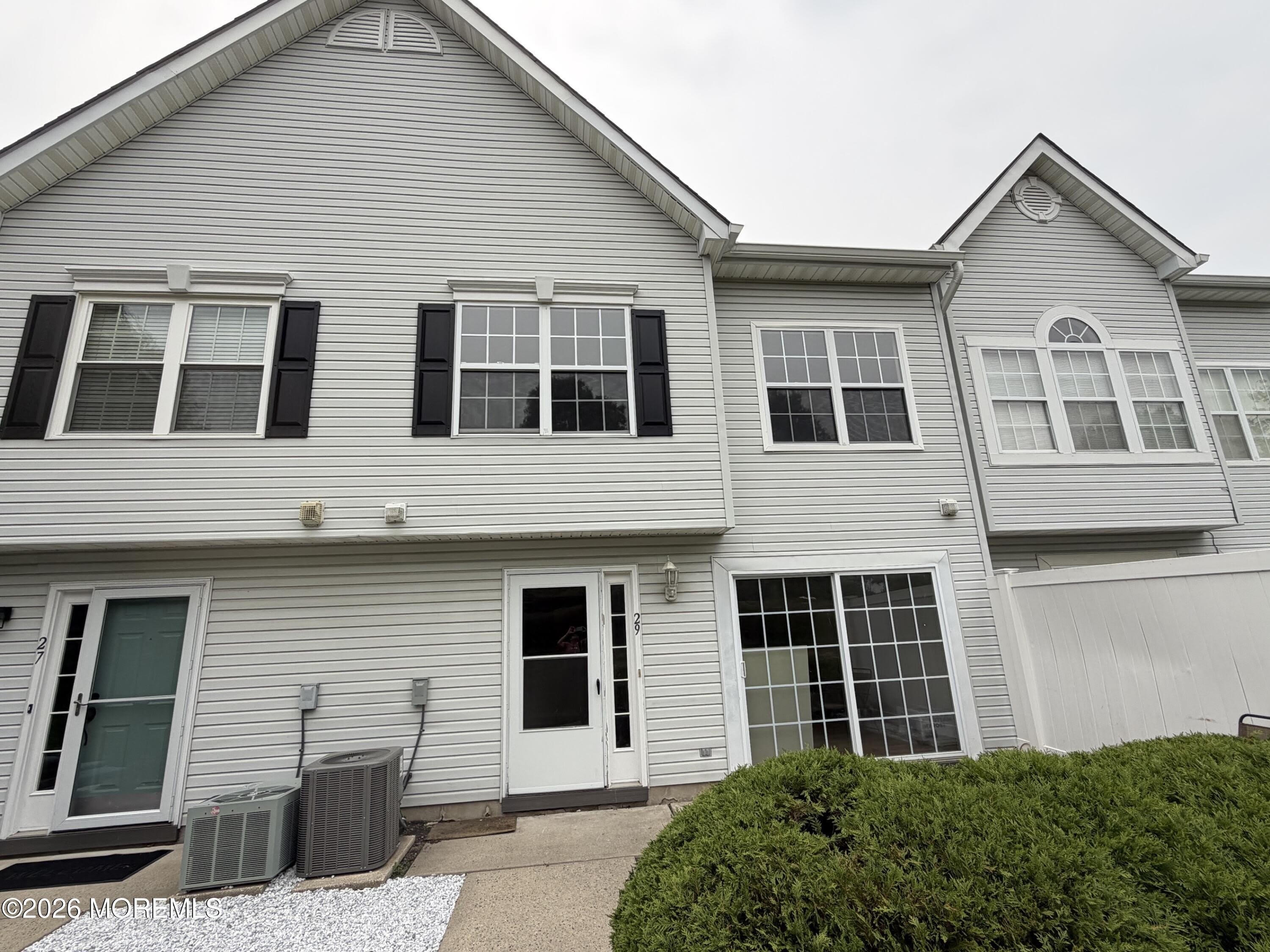 29 Madison Court – photo 1