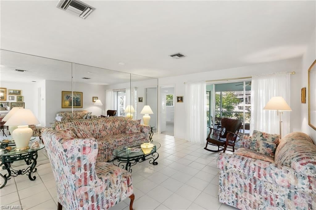 751 Orchid Ct – photo 3