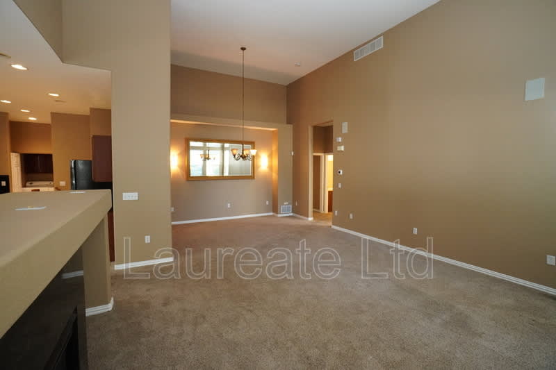 632 S Yarrow St – photo 2