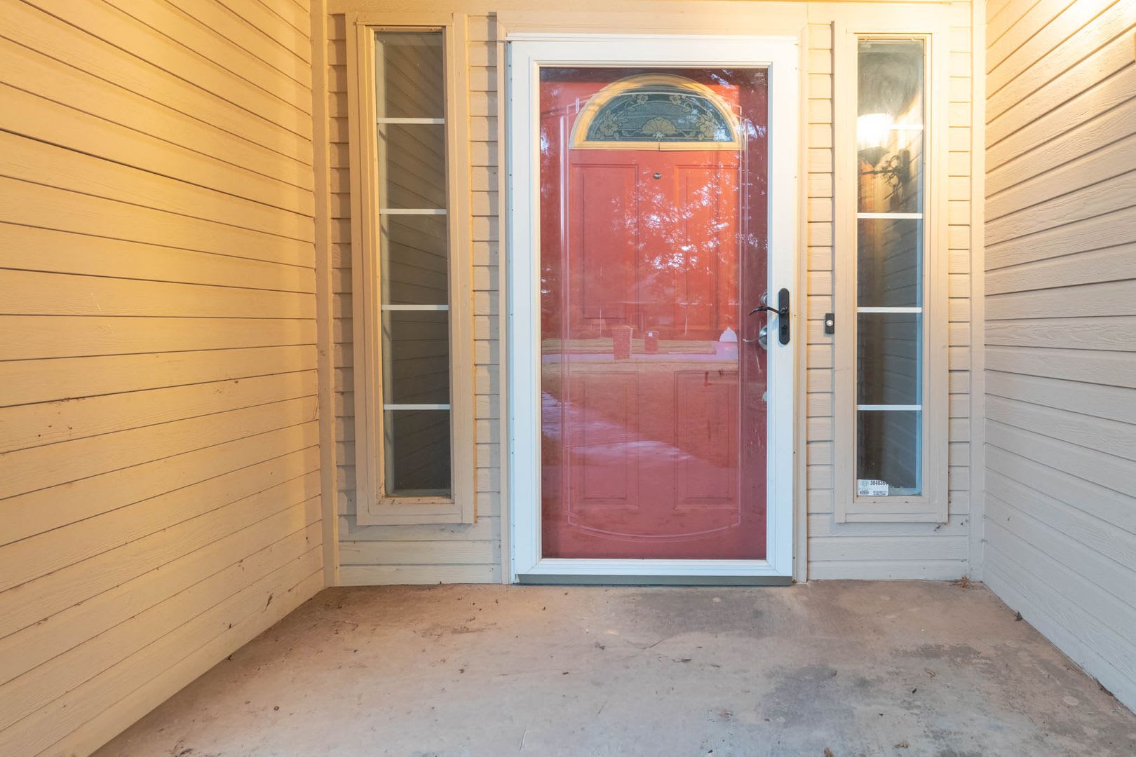 Spacious 3BD/2BTH In Yukon – photo 2