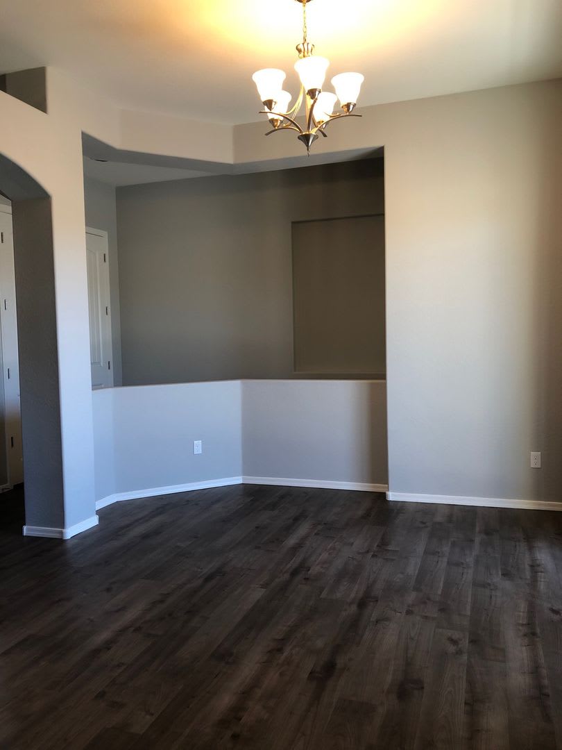 Great 2 Bedroom With Office Den On Corner Lot Granville – photo 2