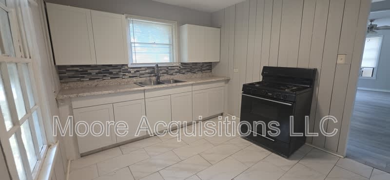 500 W Burrell – photo 5