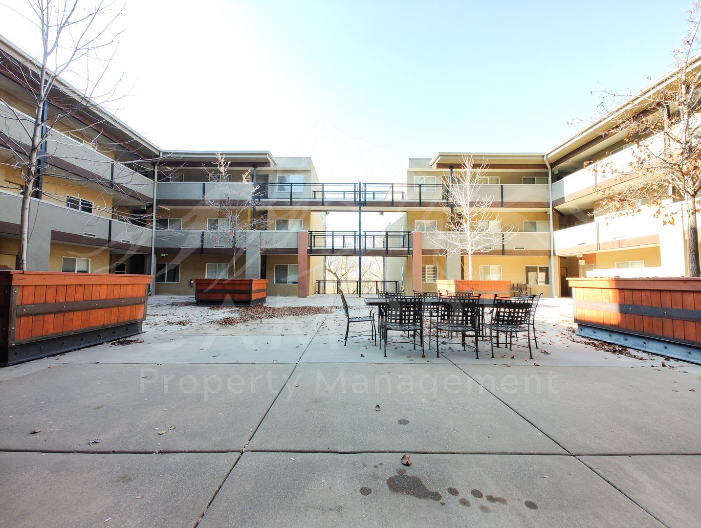 Beautifully Furnished 2 Bedroom Condo in Millcreek – photo 4