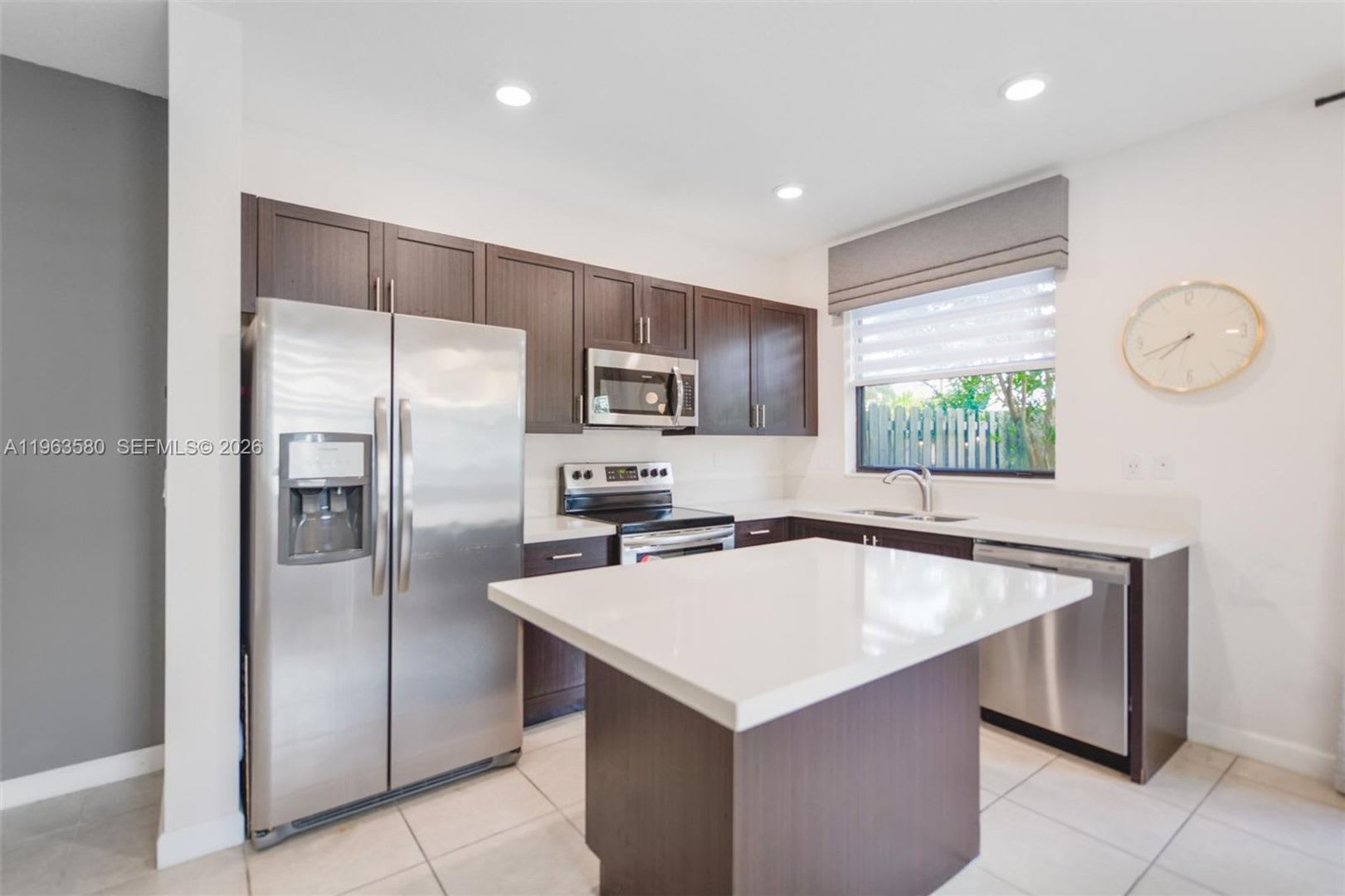 20814 NE 5th Court 20814, Miami, FL 33179 – photo 1