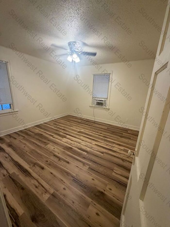 1413 Axtell Street – photo 3