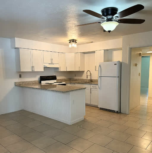 1242 NW 8th Ave9 – photo 3