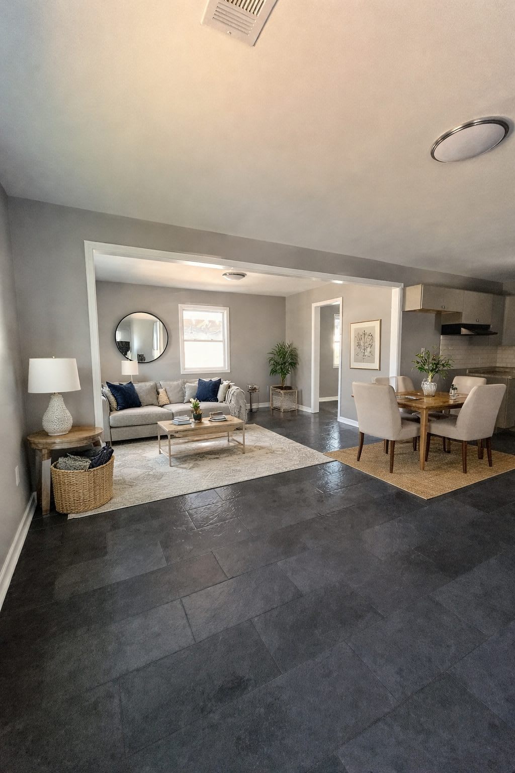 848 North Holmes Street – photo 2