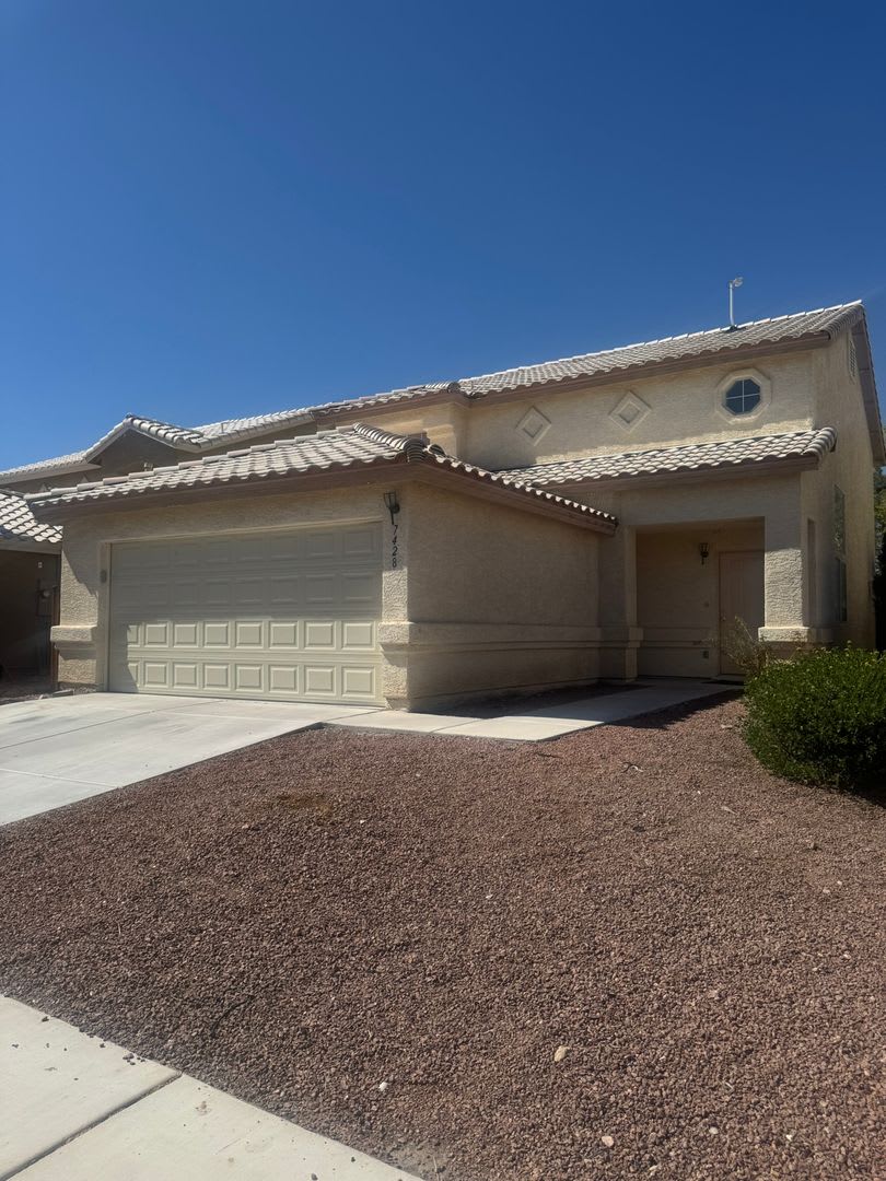 Charming 2-Story Home with New Flooring, New Kitchen Appliances & Downstairs Primary Suite – photo 2
