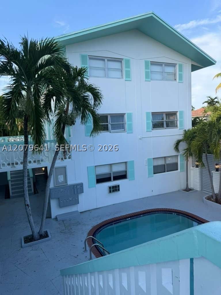 421 NE 68th St – photo 4