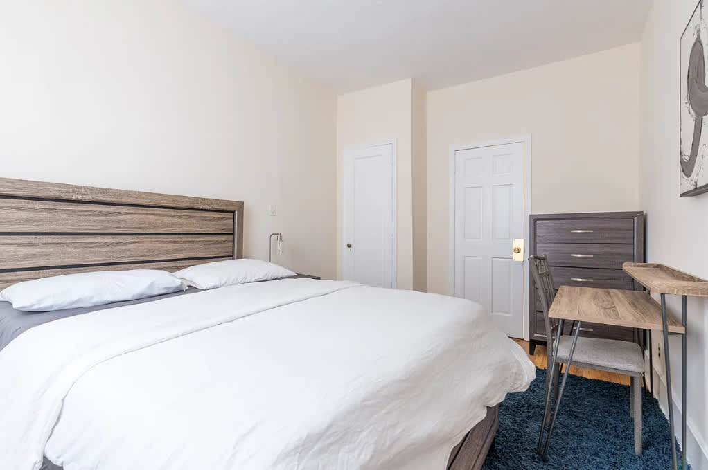 406 W 47Th St – photo 3