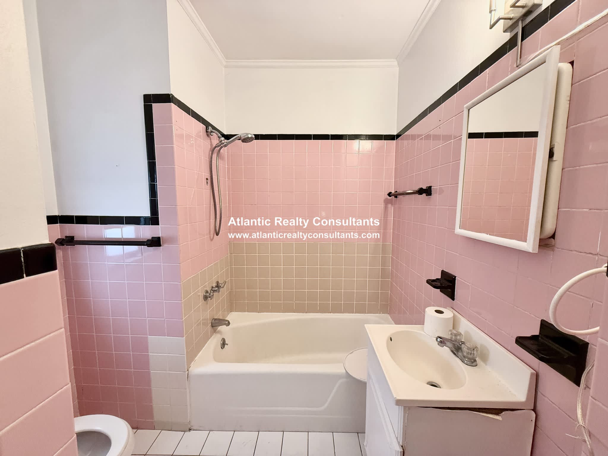 84 Walker St – photo 5