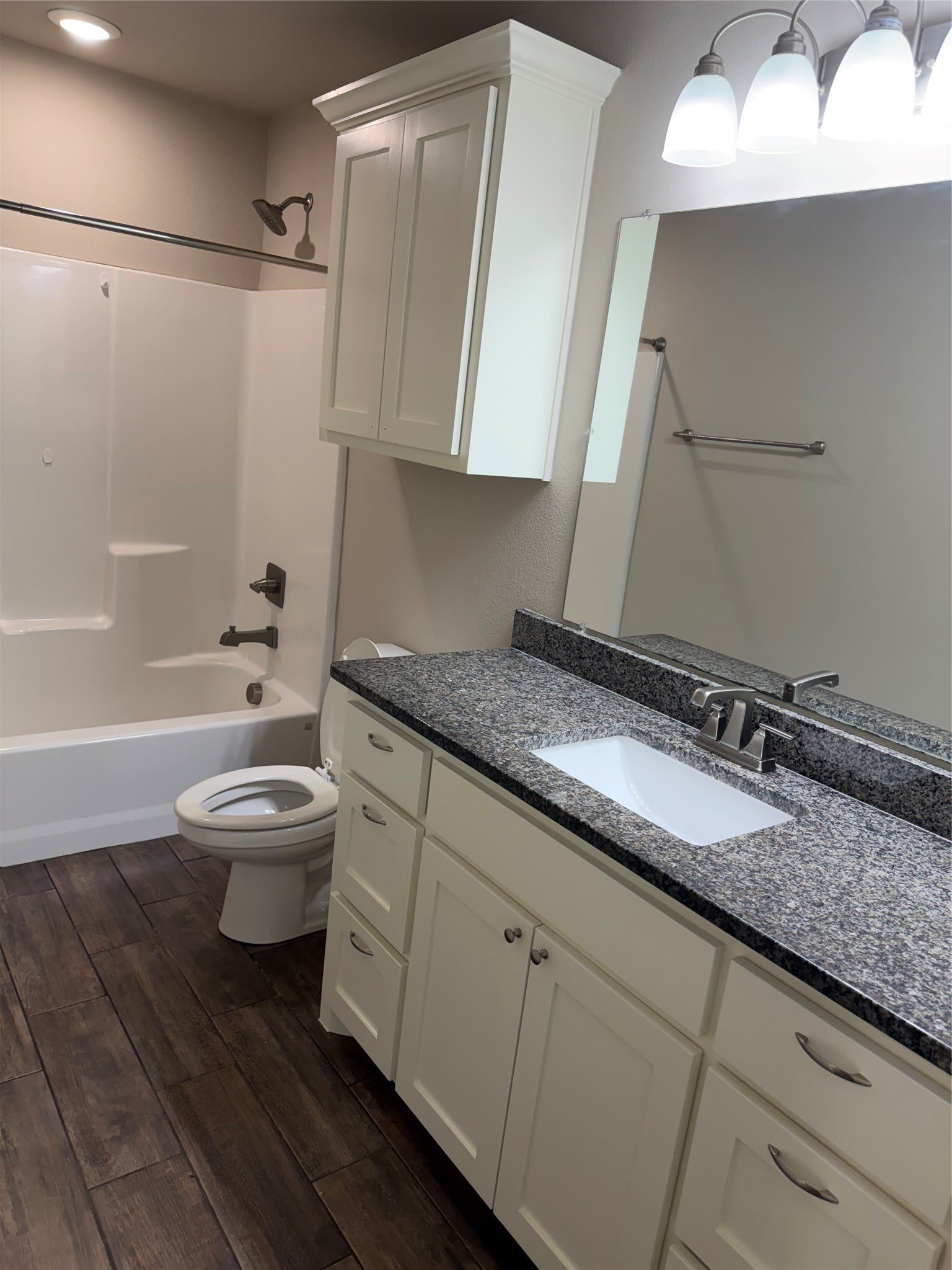 303 N Colbert Avenue – photo 5
