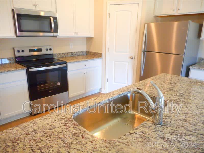 2329 Transatlantic Ave – photo 4