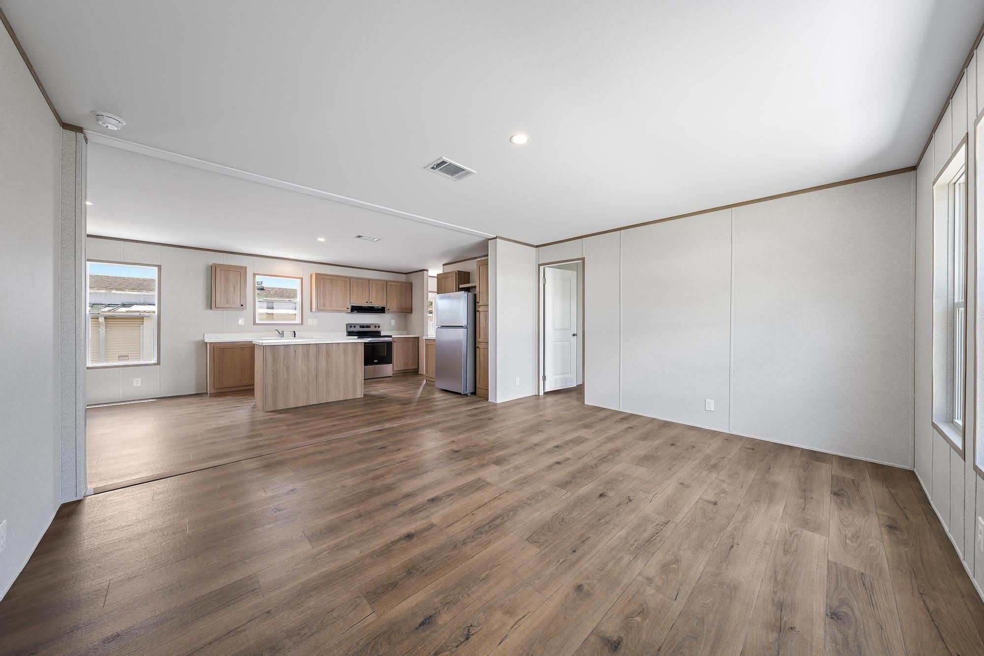 7480 SE EAGLE Avenue – photo 3