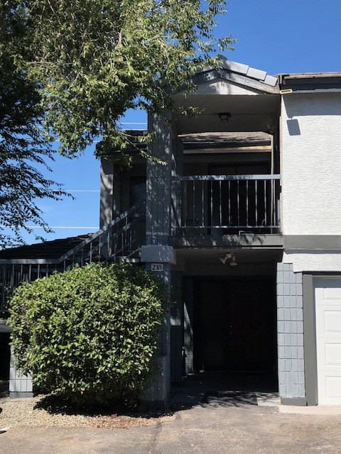 Upstairs Three Bedroom Condo N Prescott – photo 1