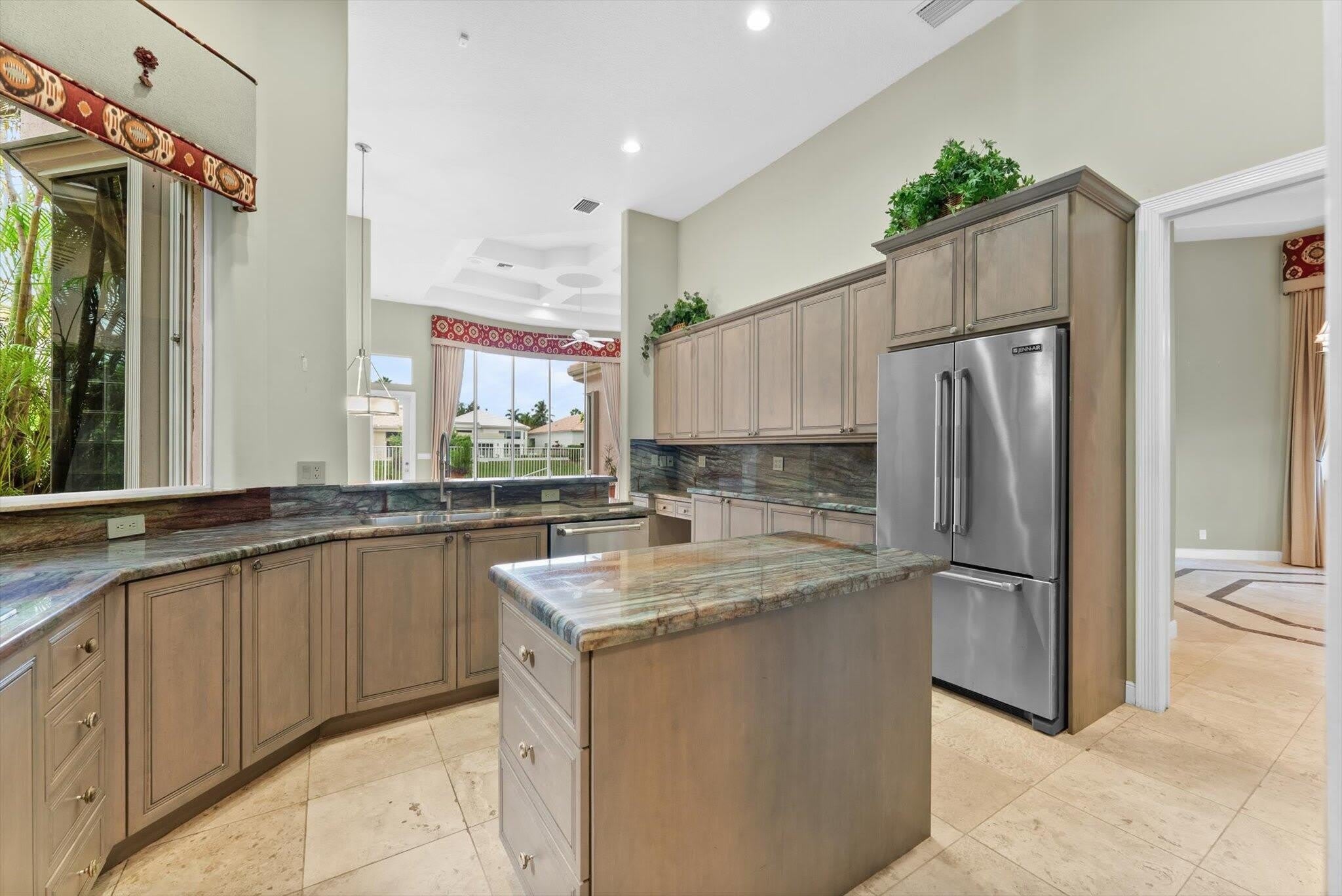 7081 Mallorca Crescent – photo 4