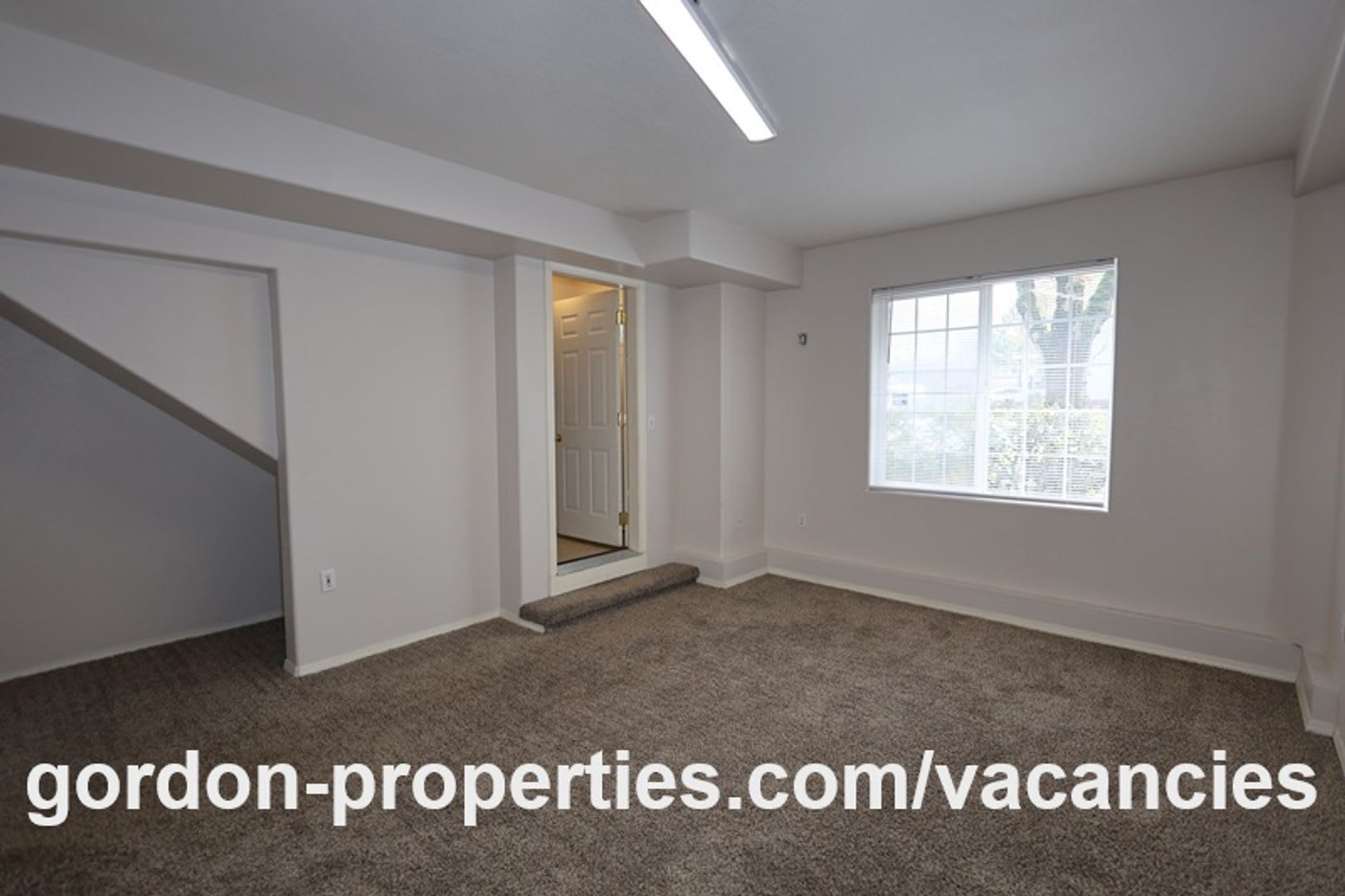 Ne Halsey St August Special Gresham 2 Bedroom Townhouse With Den Office – photo 2