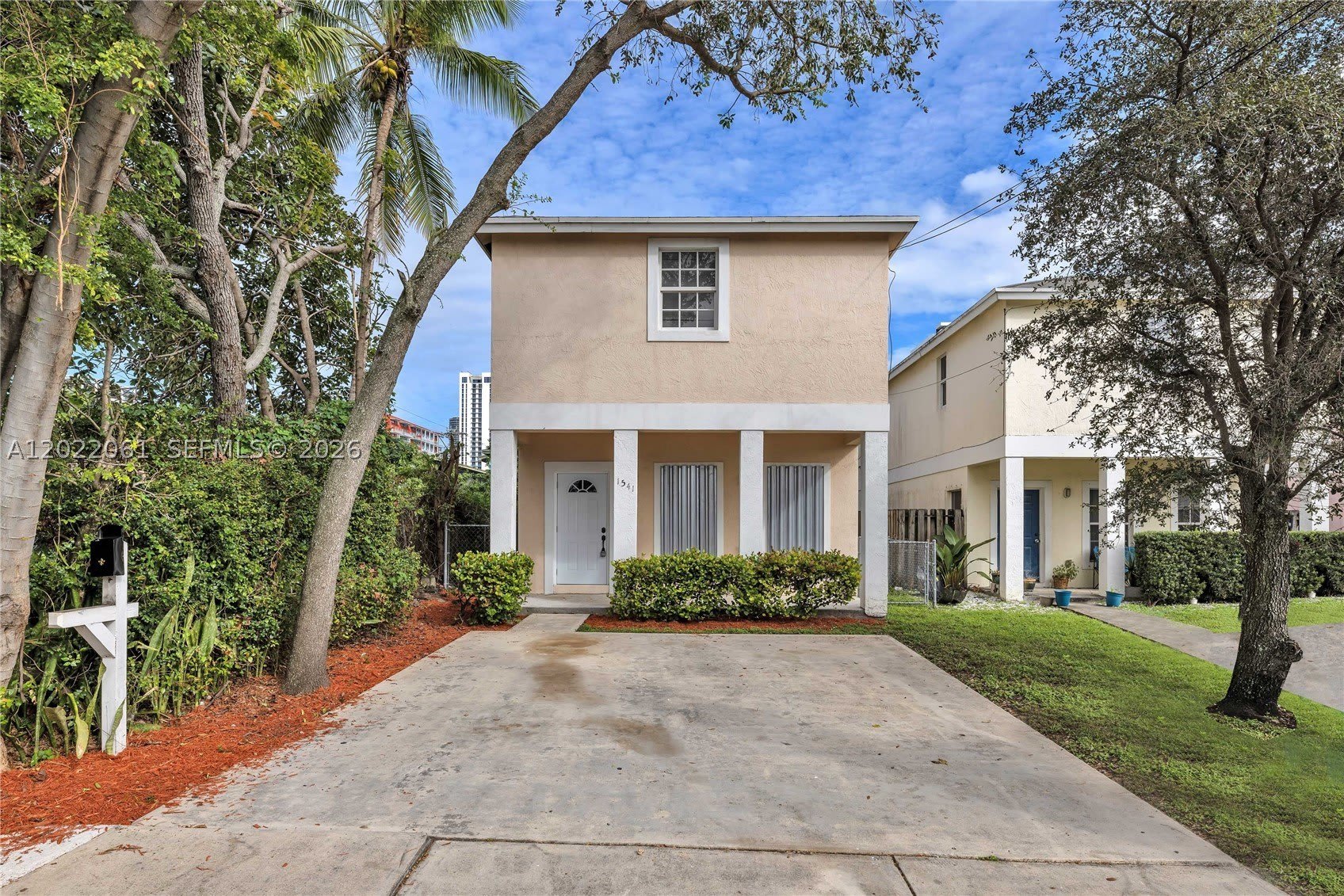 1541 Nw 1St Ct – photo 1