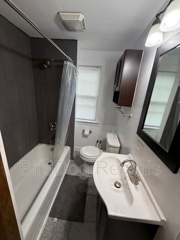 215 East 14th Avenue – photo 4