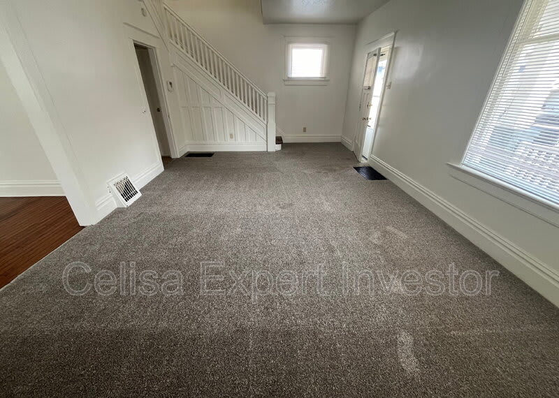 1209 West Wildwood Avenue – photo 2