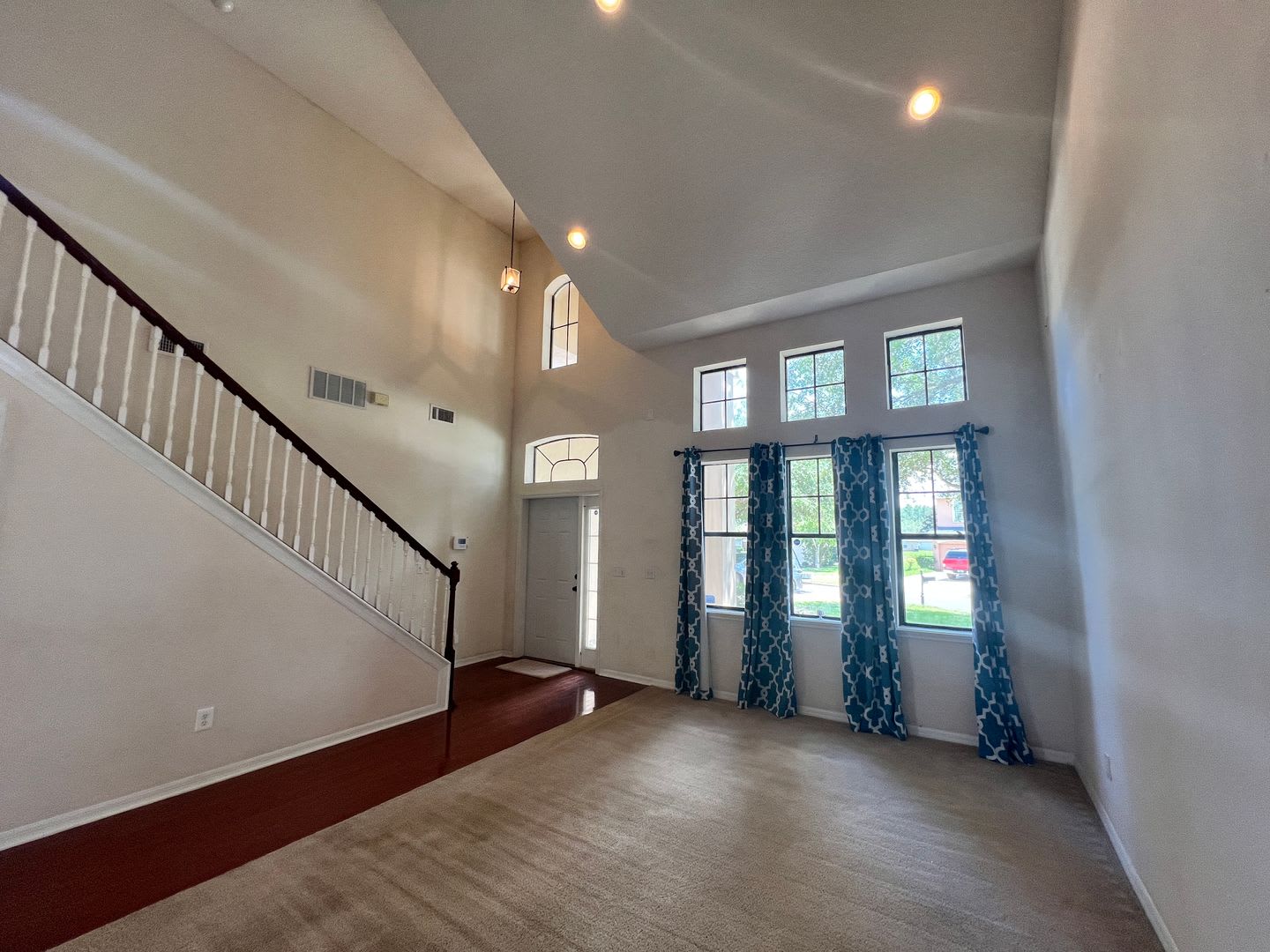 For Rent 4 3 13491 Teddington Lane – photo 4
