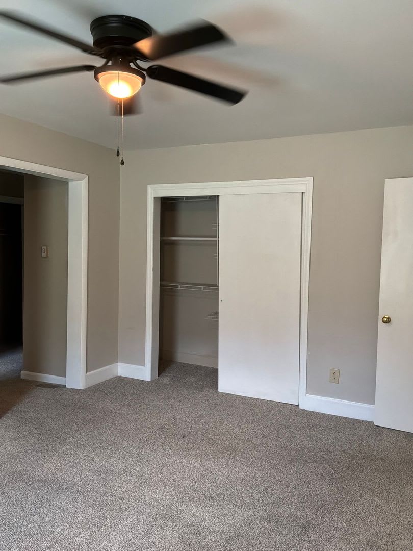 Coming Soon!! Three bedroom, home located in Shelby. – photo 4