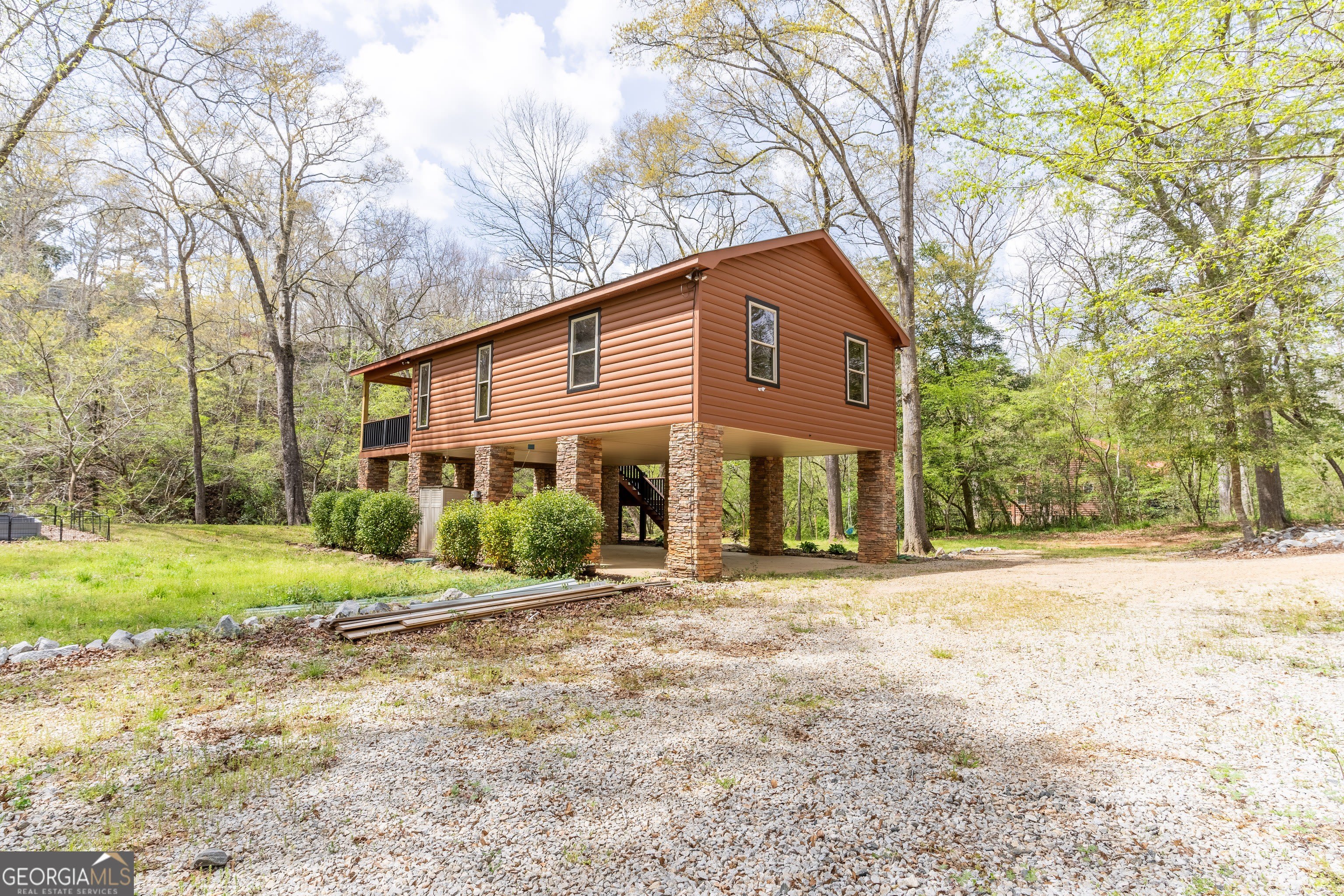 597 Meadow Brook Lane – photo 2