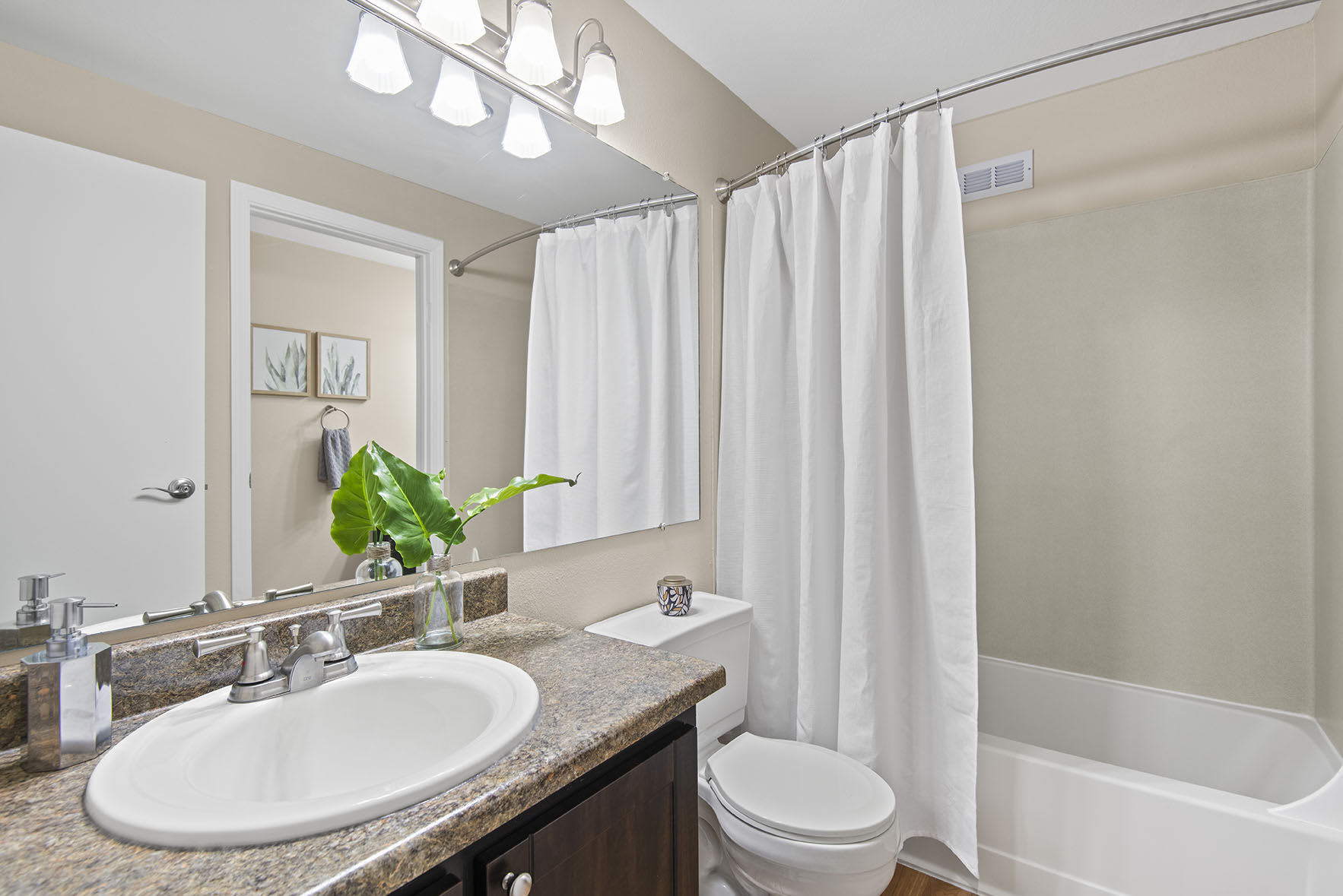 Bay Court At Harbour Pointe – photo 5