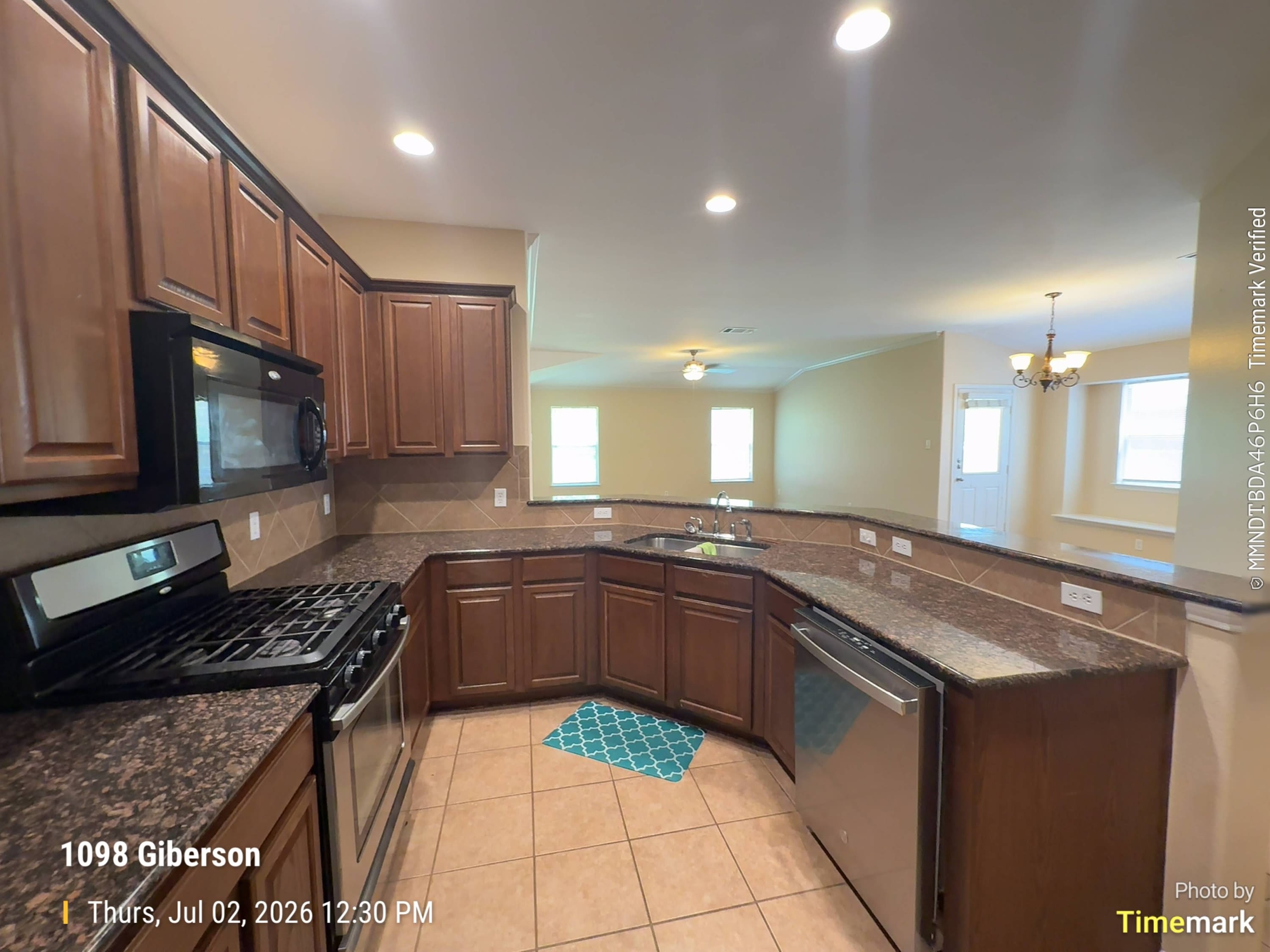 1098 Giberson Wy – photo 1